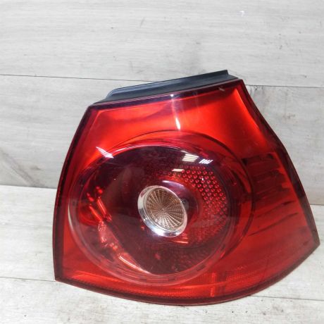 fonar-zadnii-pravyi-volkswagen-golf-5-art-32114-big-2
