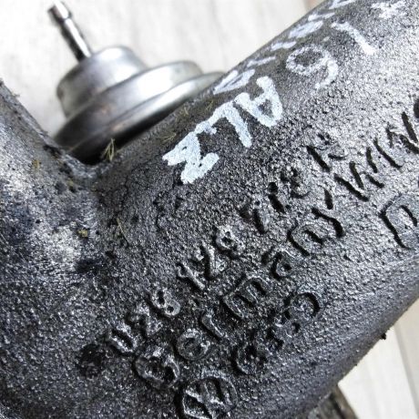 kollektor-vpusknoi-volkswagen-passat-b3-art-21847-big-1