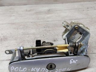 rucka-otkryvaniia-bagaznika-volkswagen-polo-4-art-32692