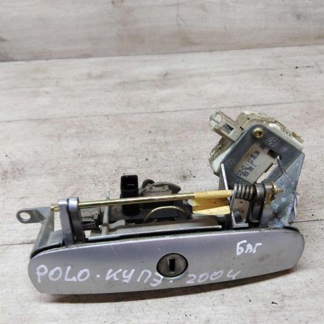 rucka-otkryvaniia-bagaznika-volkswagen-polo-4-art-32692-big-0