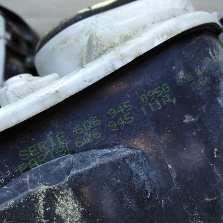 fonar-zadnii-levyi-volkswagen-polo-4-art-32697-big-3