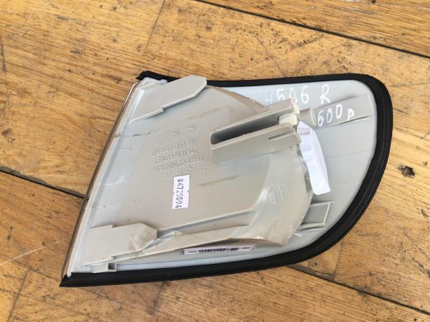 ukazatel-povorota-pravyi-povorotnik-audi-a6-c4-art-32812-big-1