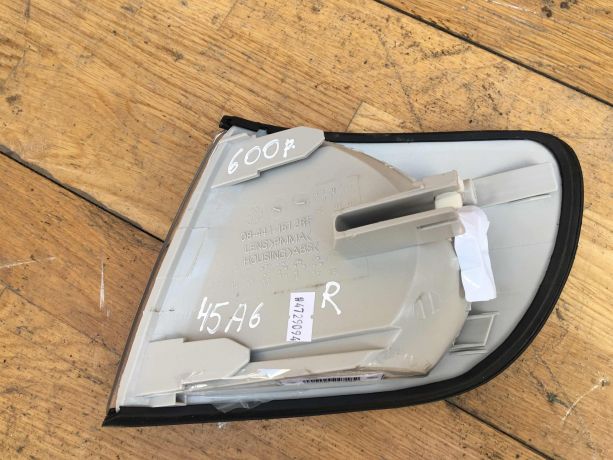 ukazatel-povorota-pravyi-povorotnik-audi-a6-c4-art-32813-big-3