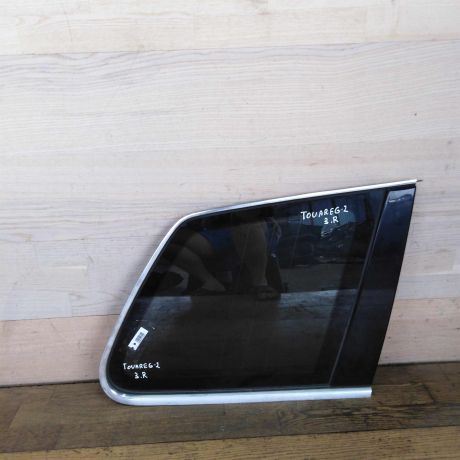 steklo-bagaznika-zadnee-pravoe-volkswagen-touareg-rest-art-32890-big-0