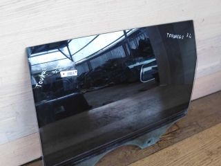 steklo-dveri-zadnee-levoe-volkswagen-touareg-rest-art-32910