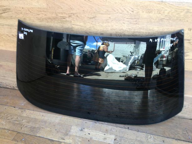 steklo-zadnee-mitsubishi-carisma-rest-art-33140-big-0