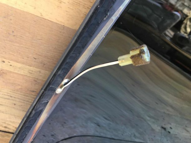 steklo-zadnee-mitsubishi-carisma-rest-art-33140-big-2