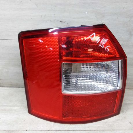 fonar-zadnii-levyi-audi-a4-b6-universal-art-33207-big-1