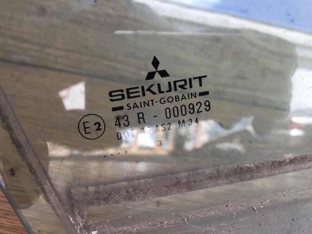 steklo-perednee-pravoe-dveri-mitsubishi-carisma-rest-art-33381-big-1