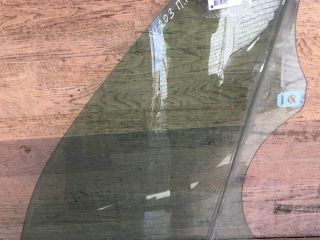 steklo-dveri-perednee-pravoe-mercedes-w203-do-rest-art-33411