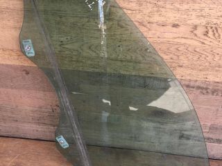 steklo-dveri-perednee-levoe-mercedes-w203-do-rest-art-33412