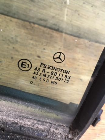 fortocka-zadniaia-pravaia-mercedes-w203-do-rest-art-33498-big-2