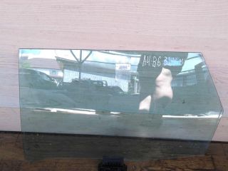 steklo-dveri-zadnee-levoe-audi-a4-b6-8e-universal-art-33520