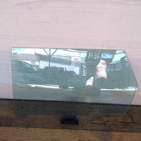 steklo-dveri-zadnee-levoe-audi-a4-b6-8e-universal-art-33520-big-0