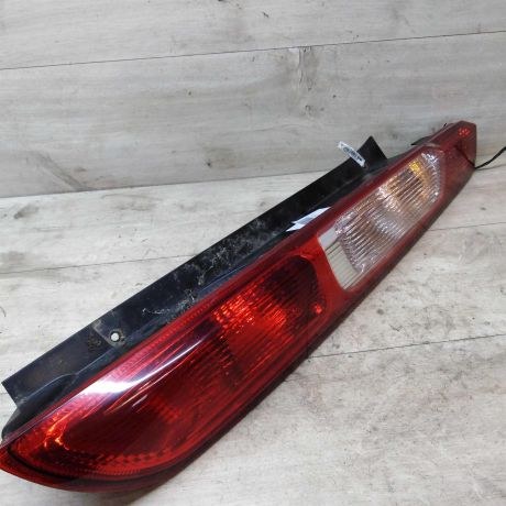 fonar-zadnii-pravyi-ford-focus-2-do-rest-xetcbek-art-33784-big-0