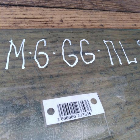 steklo-dveri-perednee-levoe-mazda-6-gg-art-34631-big-1