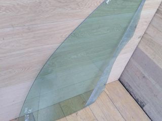 steklo-dveri-perednee-pravoe-renault-megane-2-sedan-art-34798