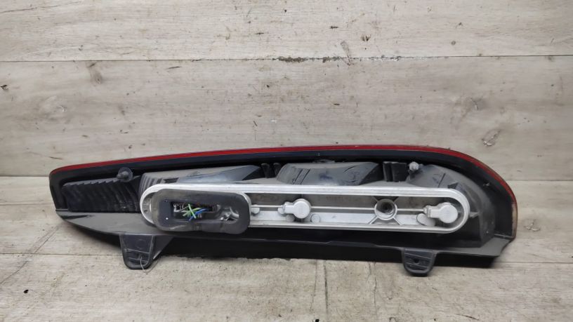 fonar-zadnii-levyi-ford-focus-2-do-rest-universal-art-35233-big-2