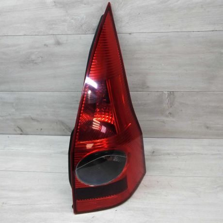 fonar-zadnii-pravyi-renault-megane-2-universal-art-35385-big-1