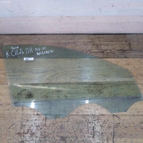 steklo-dveri-perednee-pravoe-kia-ceed-art-35443-big-0