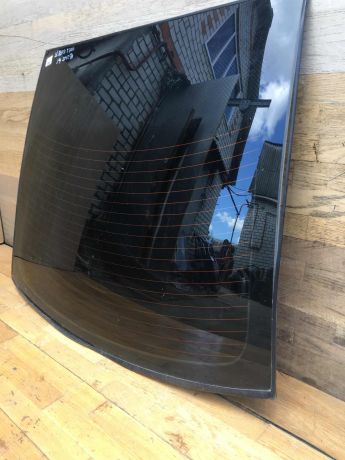 steklo-zadnee-chevrolet-aveo-t300-sedan-defekt-odnogo-kontakta-obogreva-art-35605-big-0