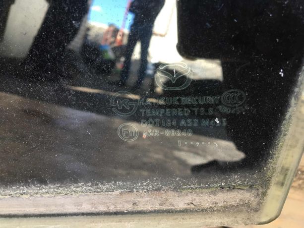 steklo-dveri-zadnee-levoe-mazda-3-bl-rest-sedan-art-36219-big-1