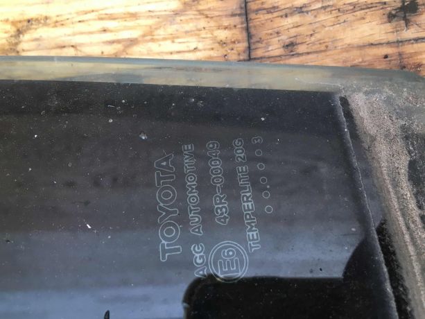 steklo-dveri-zadnee-levoe-toyota-camry-v50-art-36670-big-1