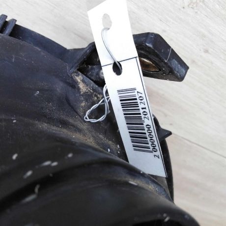 fara-pravaia-volkswagen-polo-4-art-36742-big-1