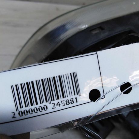 fara-pravaia-peredniaia-hyundai-matrix-art-36765-big-1