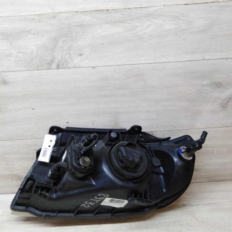 fara-pravaia-peredniaia-hyundai-matrix-art-36765-big-4