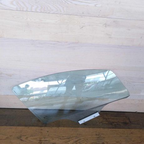 steklo-dveri-perednee-pravoe-opel-corsa-d-art-37185-big-0