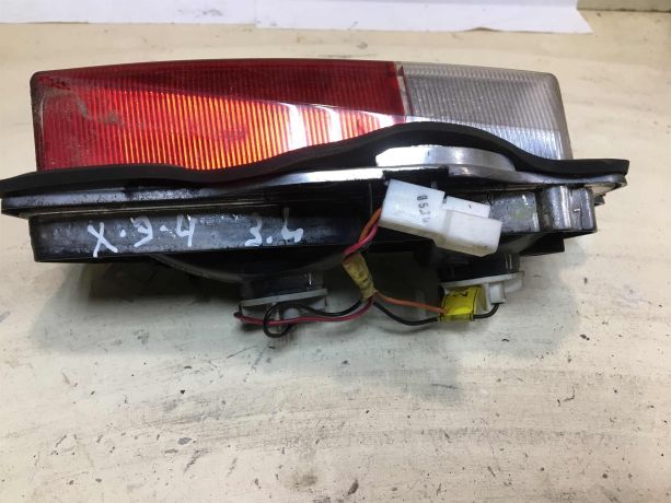 fonar-zadnii-levyi-na-krysku-bagaznika-hyundai-elantra-iii-art-37327-big-1