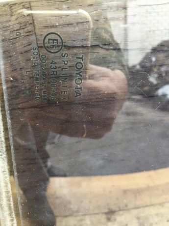 steklo-dveri-zadnee-pravoe-toyota-corolla-ix-e120-e130-rest-xetcbek-art-37396-big-2