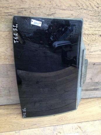 steklo-dveri-zadnee-levoe-toyota-corolla-ix-e120-e130-rest-xetcbek-art-37416-big-0