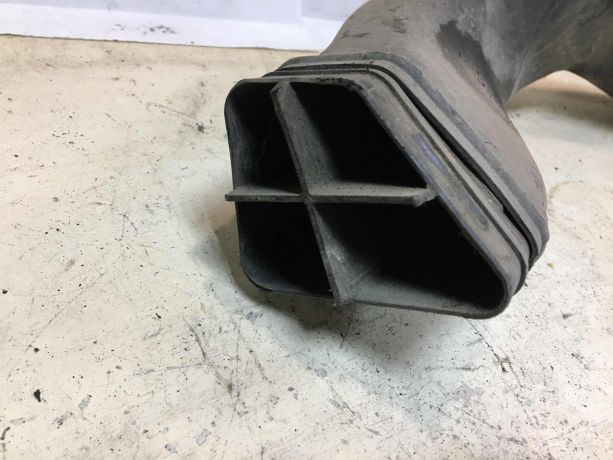 zabornik-vozduxa-audi-100-c4-23i-aar-art-37874-big-4