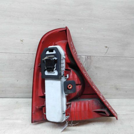 fonar-zadnii-pravyi-renault-clio-ii-art-37990-big-4