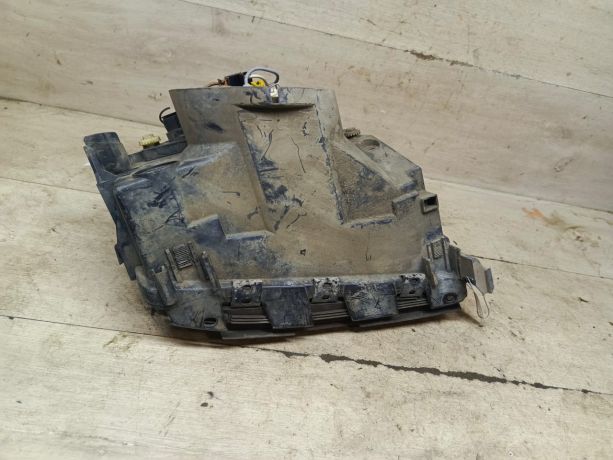 fara-peredniaia-levaia-audi-100-c4-art-38330-big-5