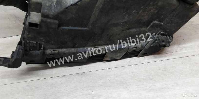 fara-peredniaia-pravaia-audi-100-c4-art-38372-big-3