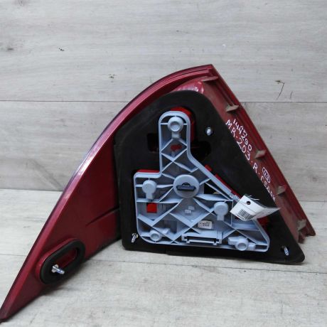 fonar-zadnii-pravyi-mercedes-benz-w203-art-39126-big-2