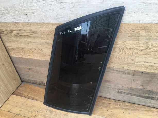 steklo-bagaznika-zadnee-levoe-volkswagen-passat-b4-art-39404-big-0