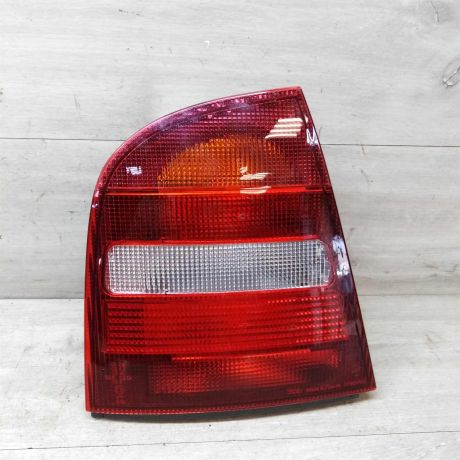 fonar-zadnii-levyi-skoda-octavia-tour-art-39674-big-0