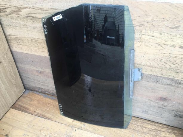 steklo-dveri-zadnee-levoe-volkswagen-passat-b4-art-39839-big-0