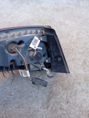 fonar-zadnii-pravyi-ford-fusion-usa-art-39927-big-2