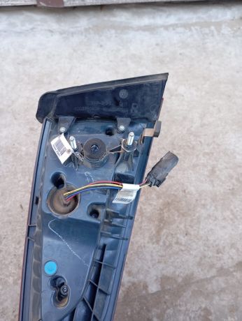 fonar-zadnii-pravyi-ford-fusion-usa-art-39927-big-7