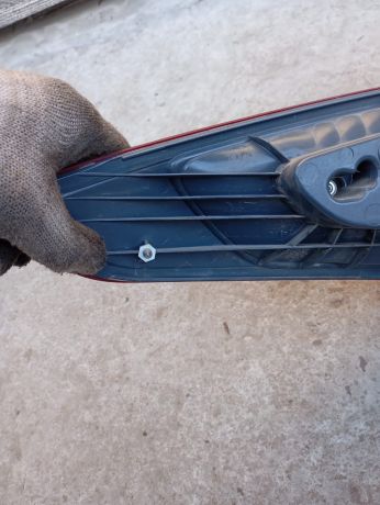 fonar-zadnii-pravyi-ford-fusion-usa-art-39927-big-4