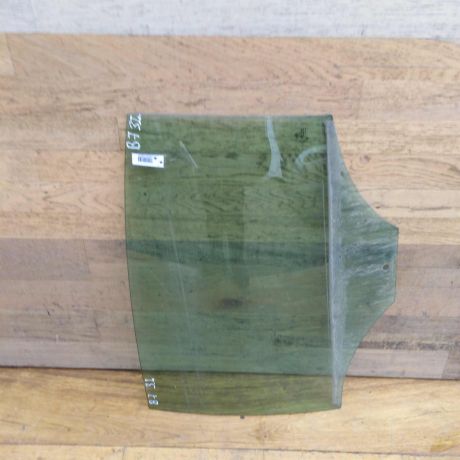 steklo-dveri-zadnee-levoe-volkswagen-passat-b7-art-40992-big-0