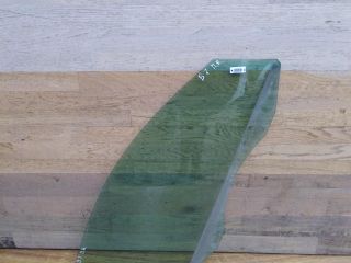 steklo-dveri-perednee-pravoe-volkswagen-passat-b7-art-40993