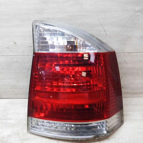 fonar-zadnii-pravyi-opel-vectra-c-xetcbek-art-41130-big-0