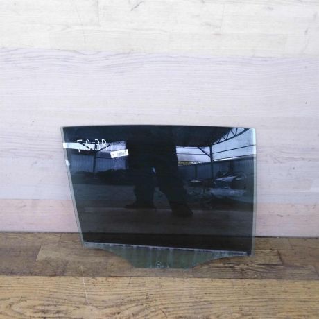 steklo-dveri-zadnee-pravoe-volkswagen-golf-plus-05gv-art-41276-big-0