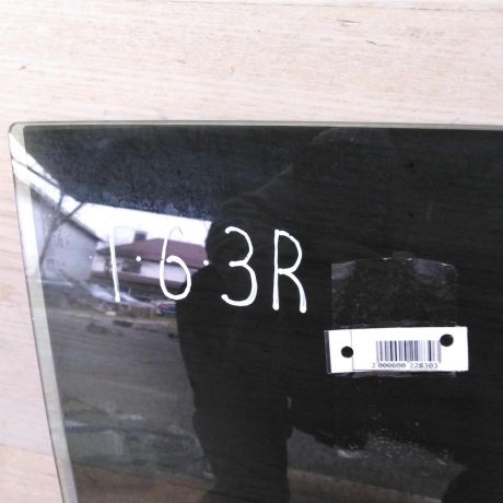 steklo-dveri-zadnee-pravoe-volkswagen-golf-plus-05gv-art-41276-big-1